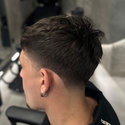 Karpouzas Hair Design | Ανδρικό κούρεμα