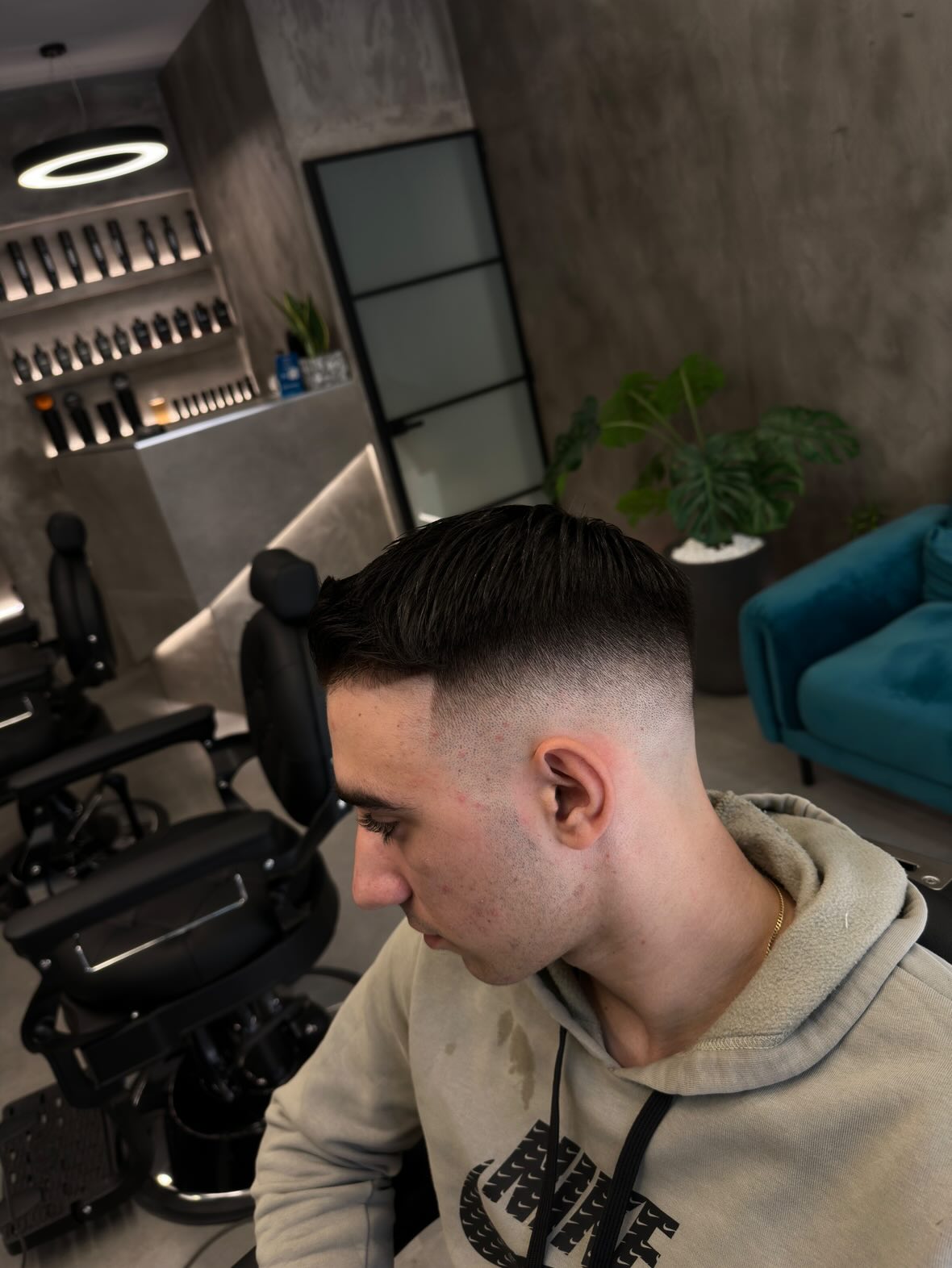 Karpouzas Hair Design | Ανδρικό κούρεμα